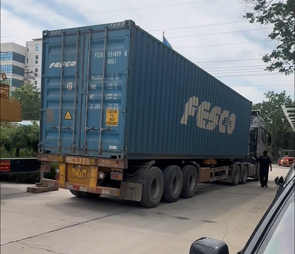 1761618394478364.jpg 锯床出口1.jpg